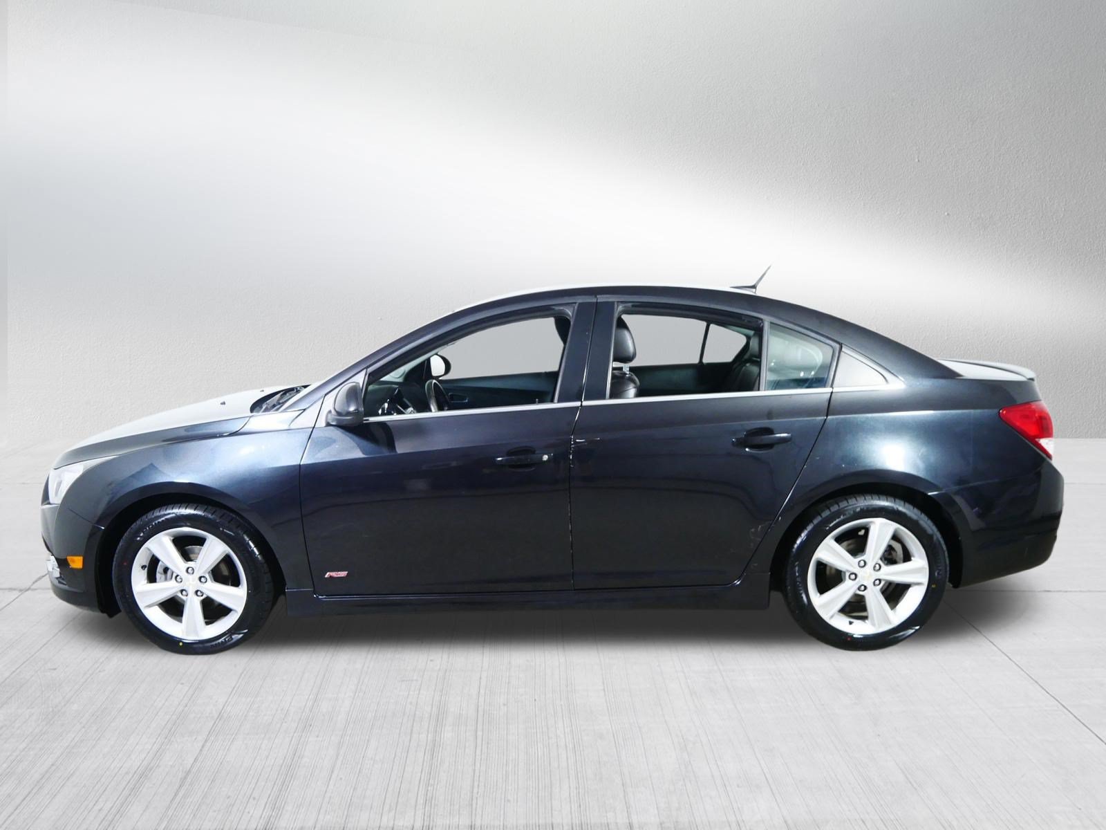 Used 2014 Chevrolet Cruze LT w/ RS Package FWD image 4