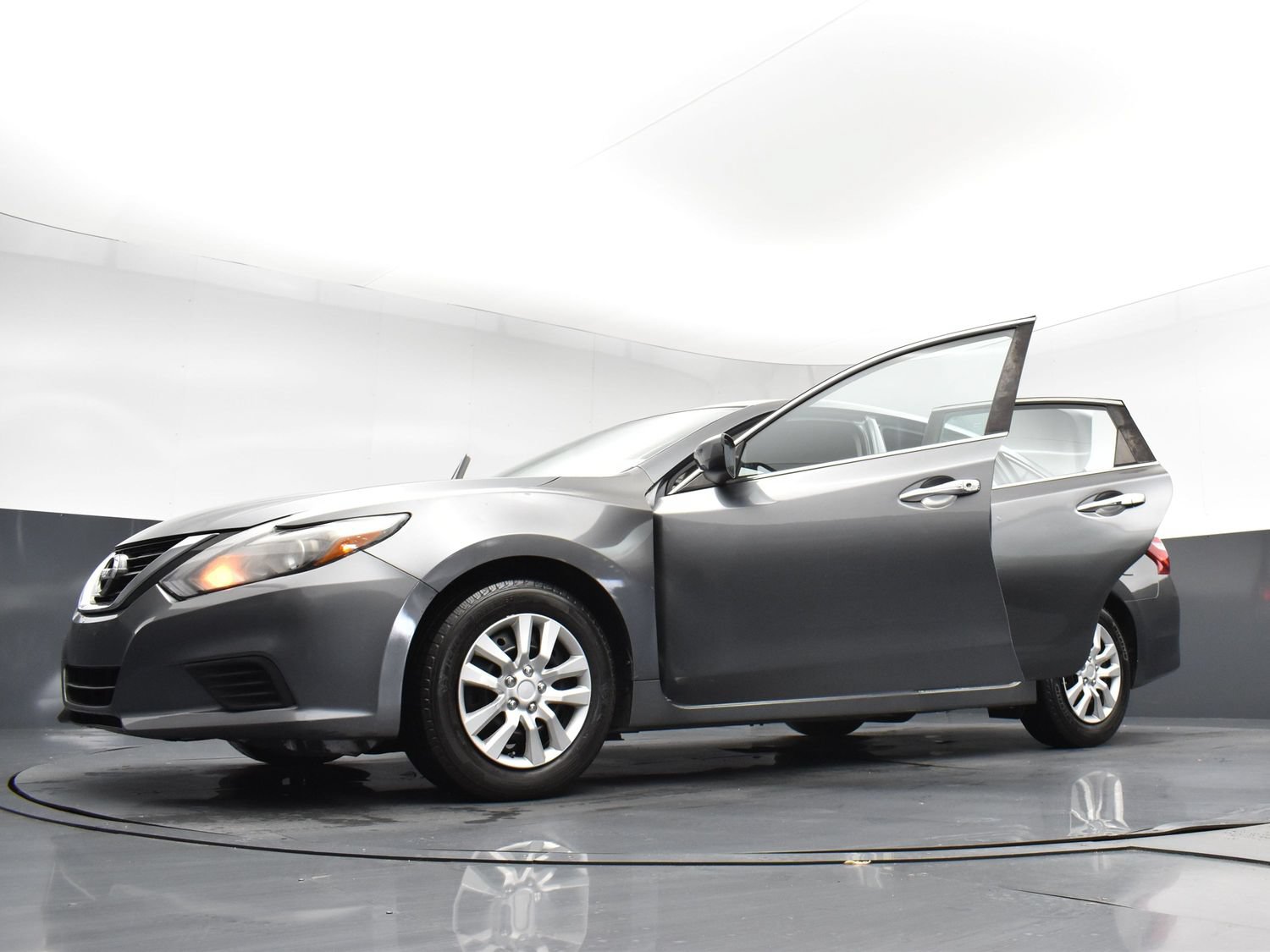 Used 2017 Nissan Altima 2.5 S w/ Power Driver Seat Package FWD image 30