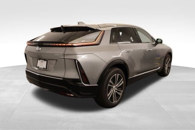 New 2026 Cadillac Lyriq Luxury image 2
