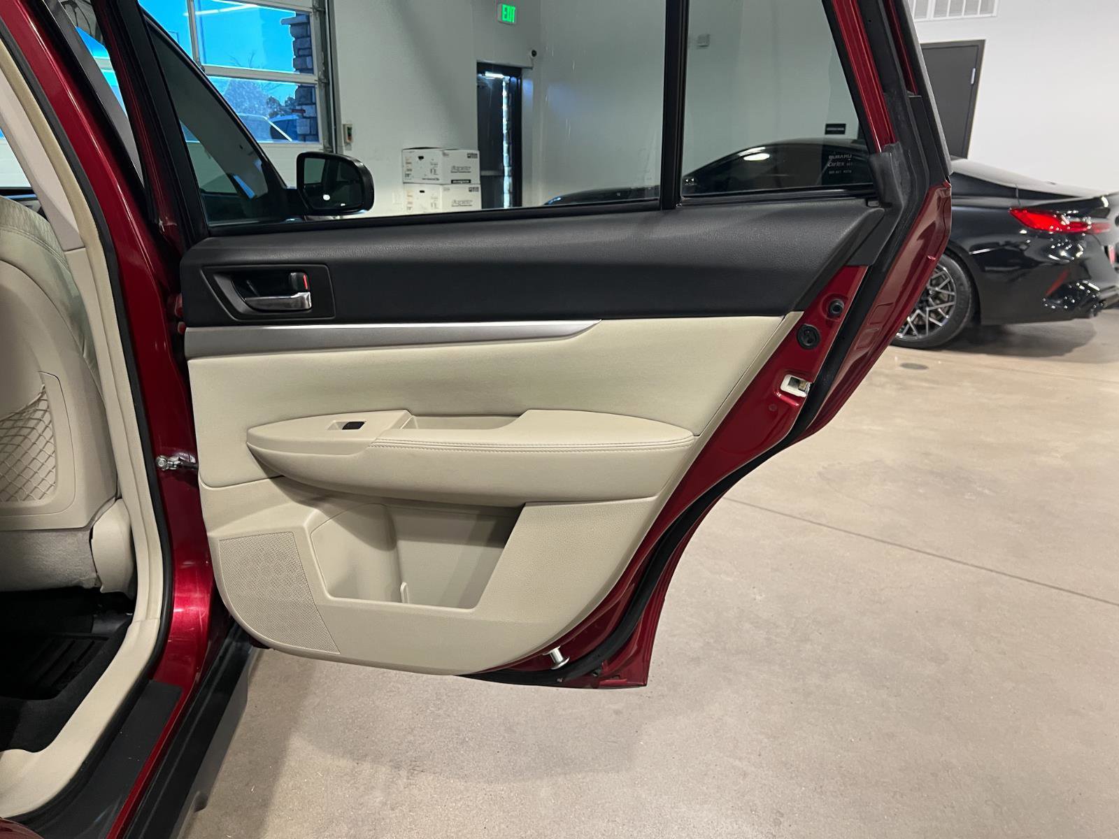 Used 2011 Subaru Outback 2.5i Premium image 36