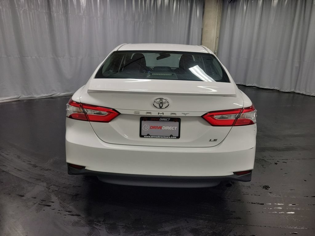Used 2018 Toyota Camry LE FWD image 7