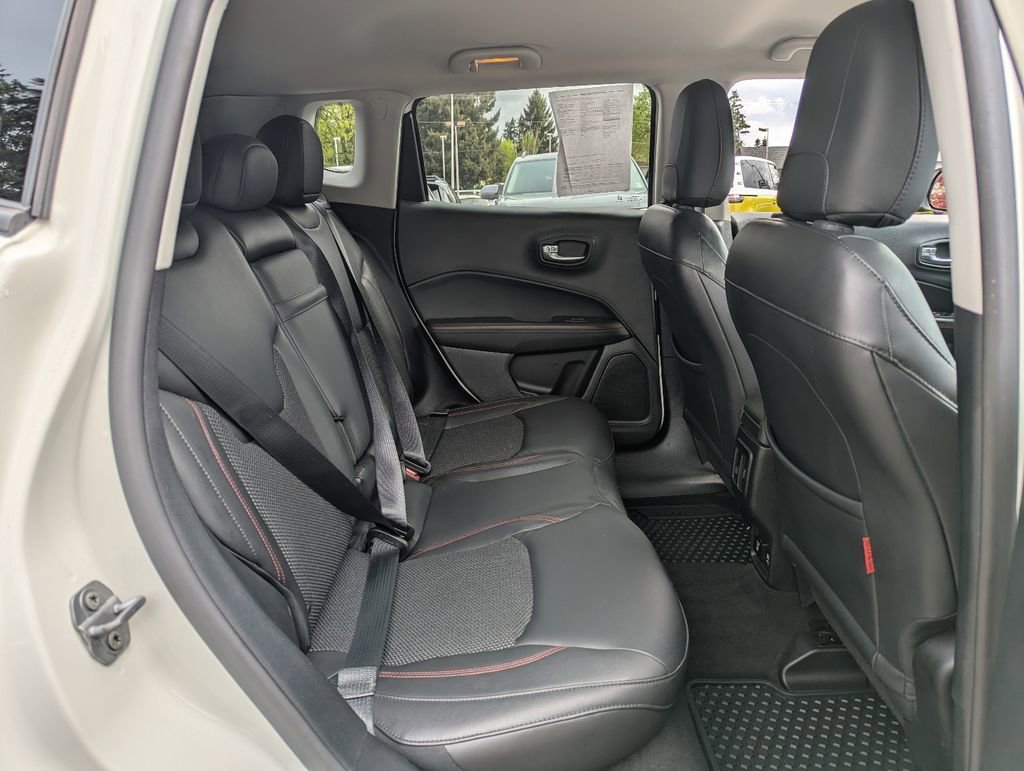 Used 2018 Jeep Compass Trailhawk w/ Navigation Group image 32