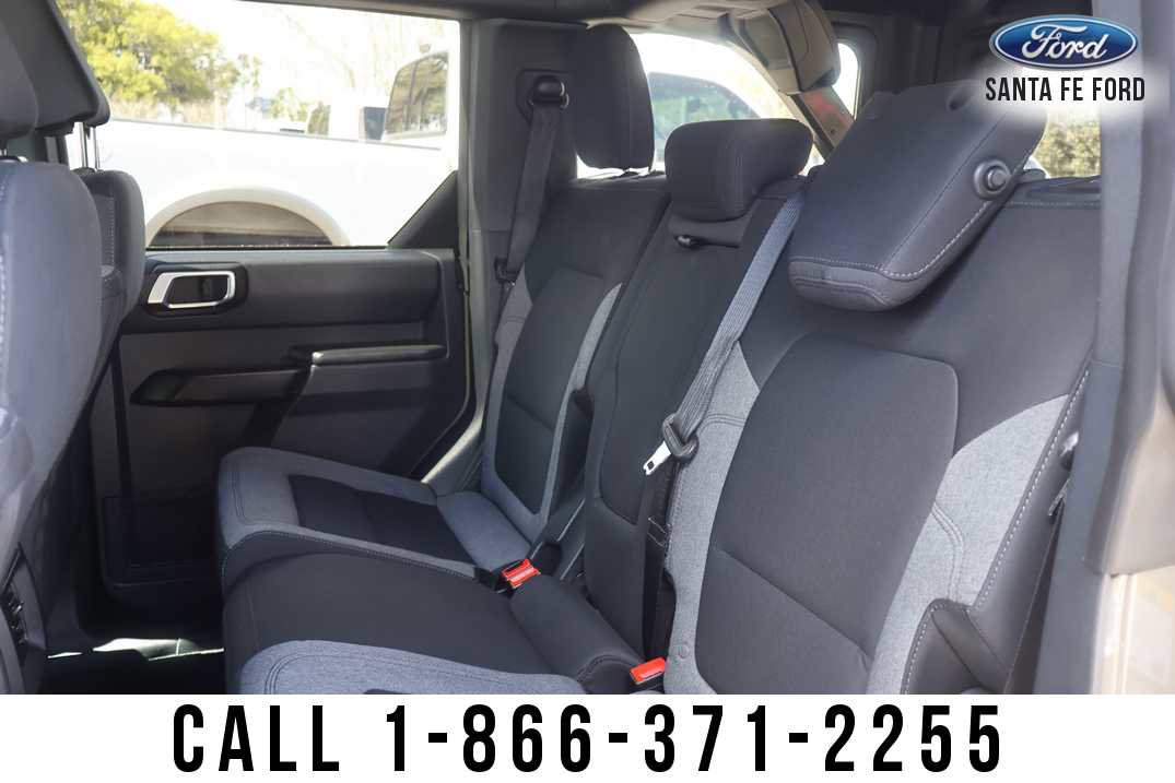 Used 2025 Ford Bronco Big Bend image 14