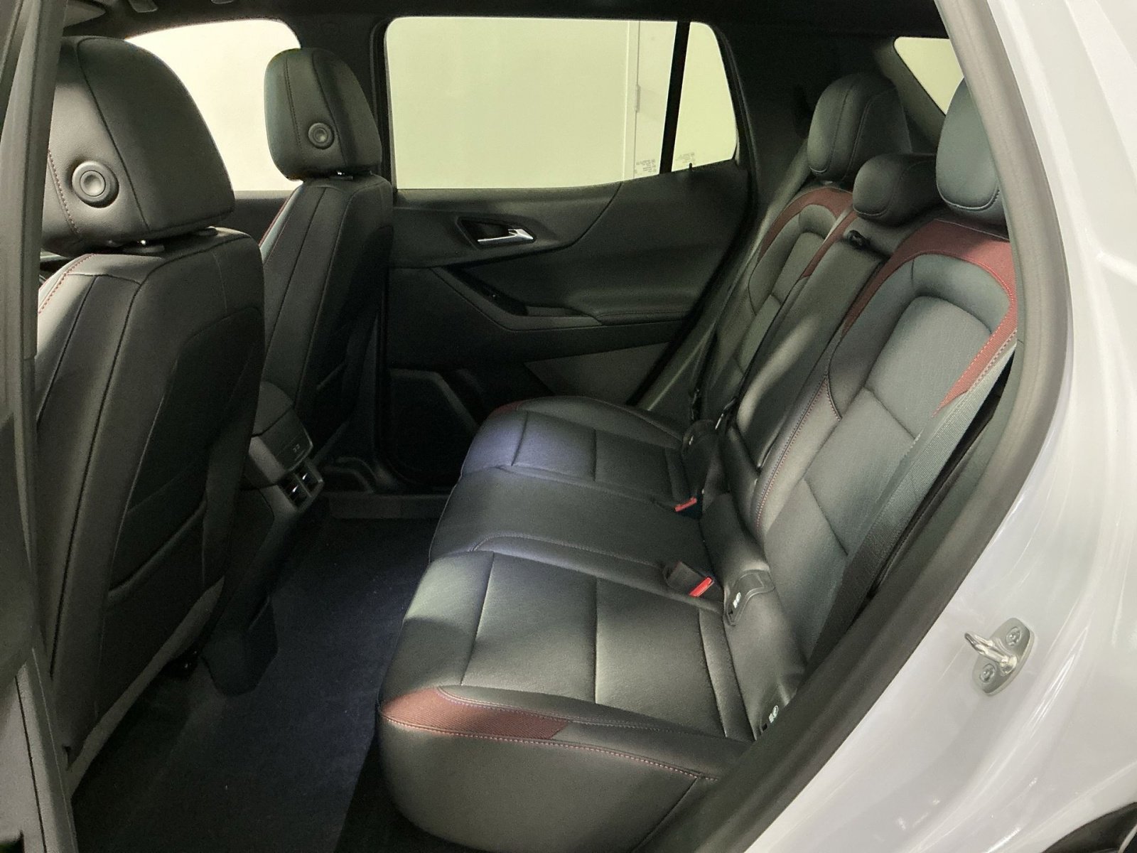 New 2026 Chevrolet Equinox RS w/ Safety and Technology Package image 32