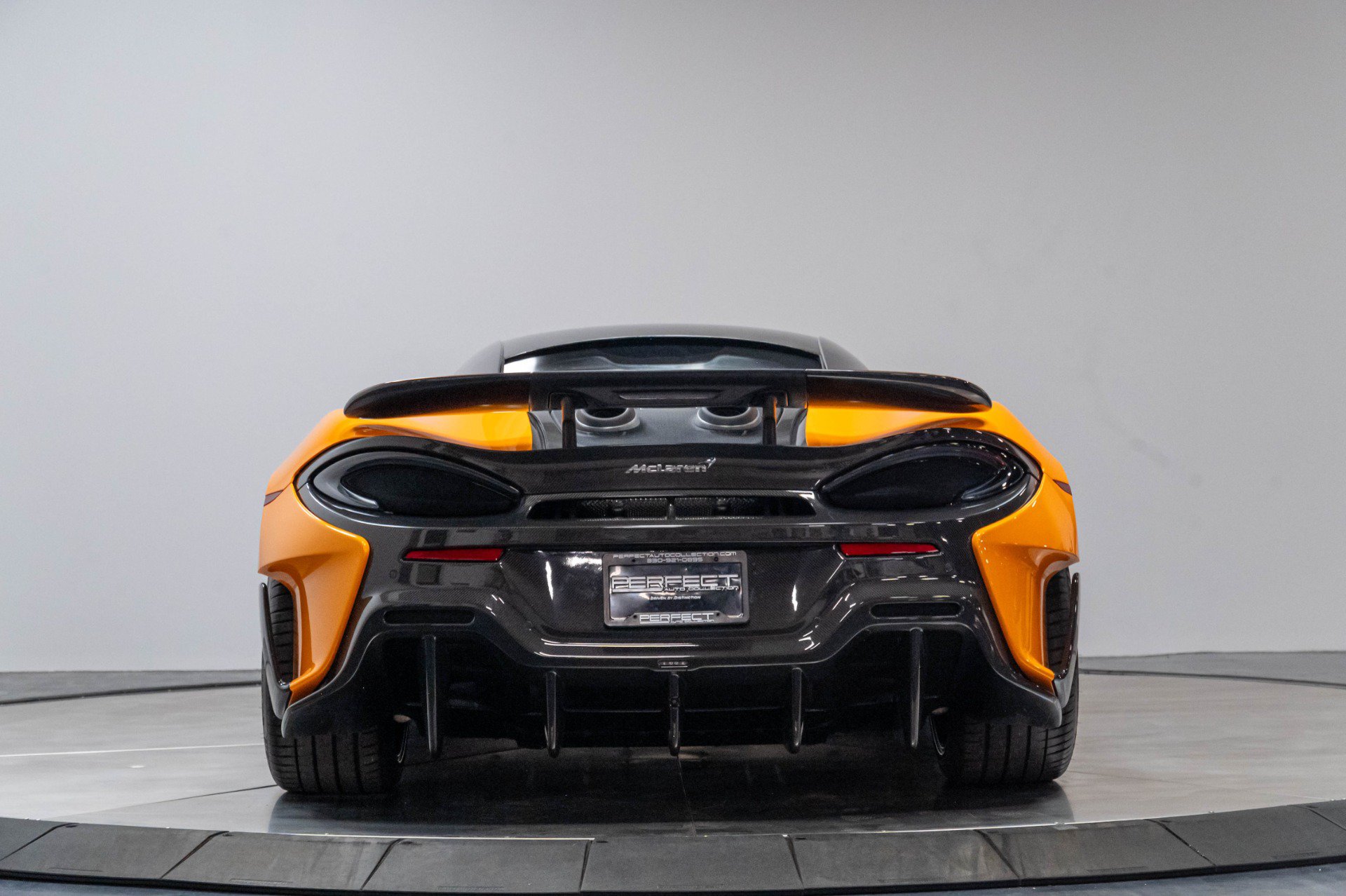 Used 2019 McLaren 600LT RWD image 43