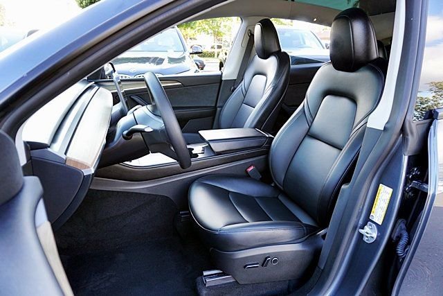 Used 2023 Tesla Model Y Long Range image 15