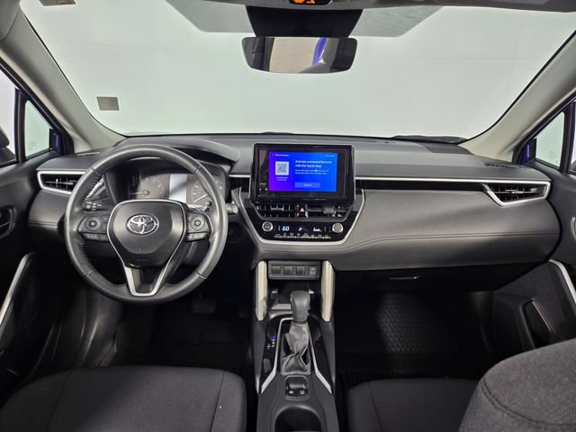 Used 2025 Toyota Corolla Cross LE FWD image 24