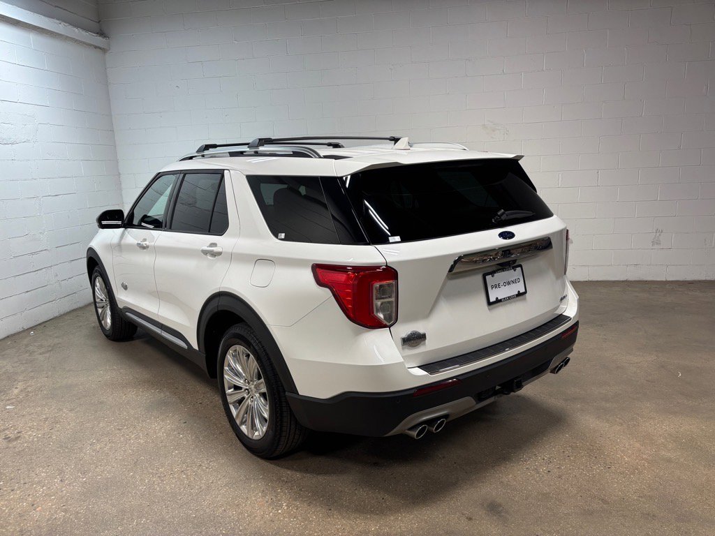 Used 2021 Ford Explorer King Ranch w/ Premium Technology Package image 9
