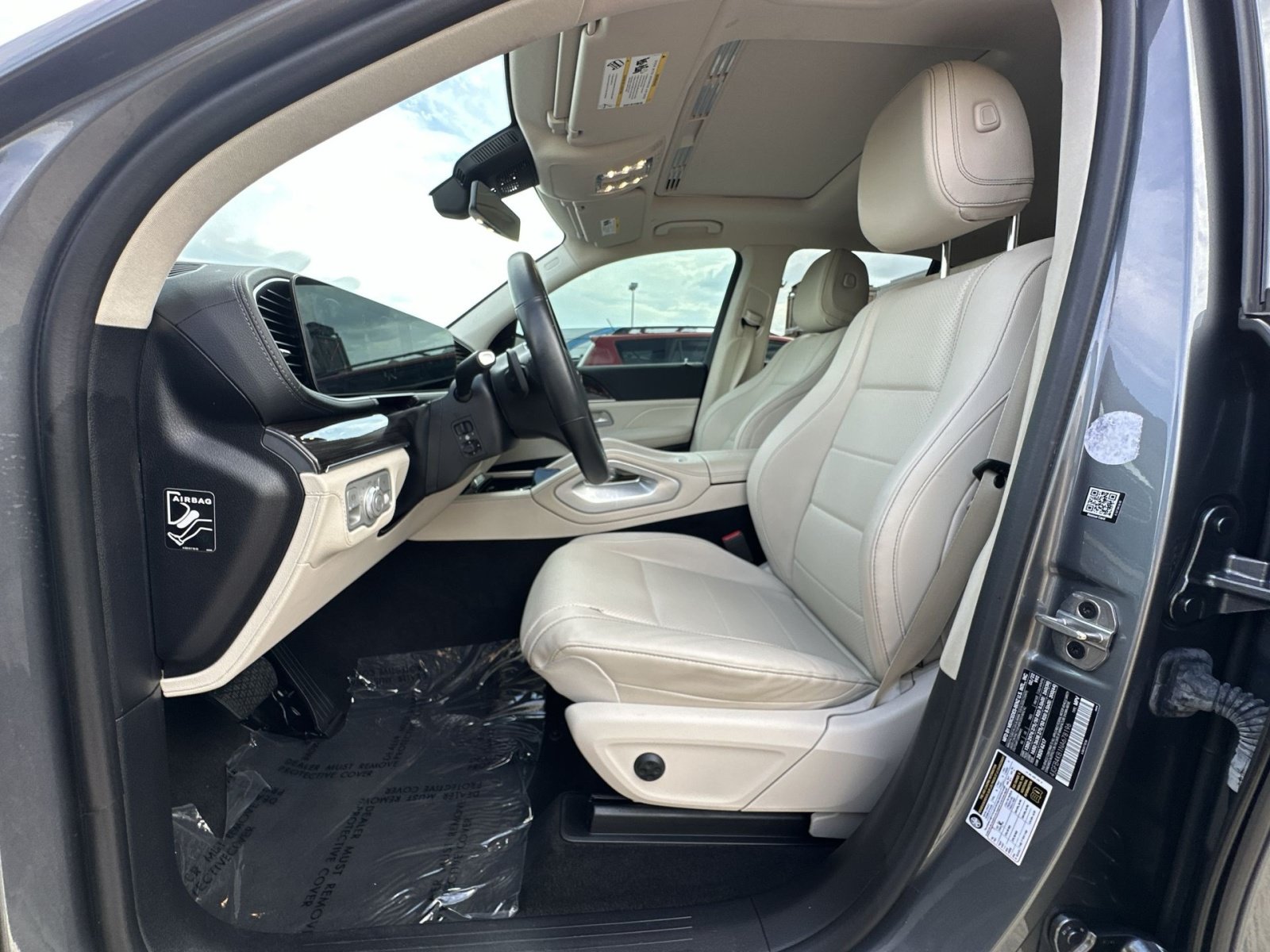 Used 2022 Mercedes-Benz GLE 350 4MATIC w/ Premium Package image 21