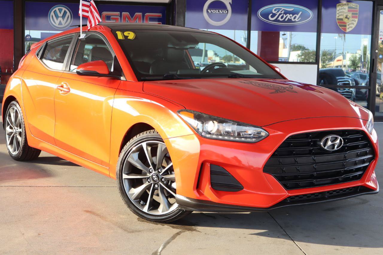 Used 2019 Hyundai Veloster 2.0 Premium FWD image 2