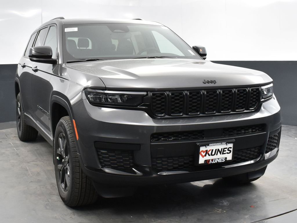 Used 2025 Jeep Grand Cherokee L Altitude image 2