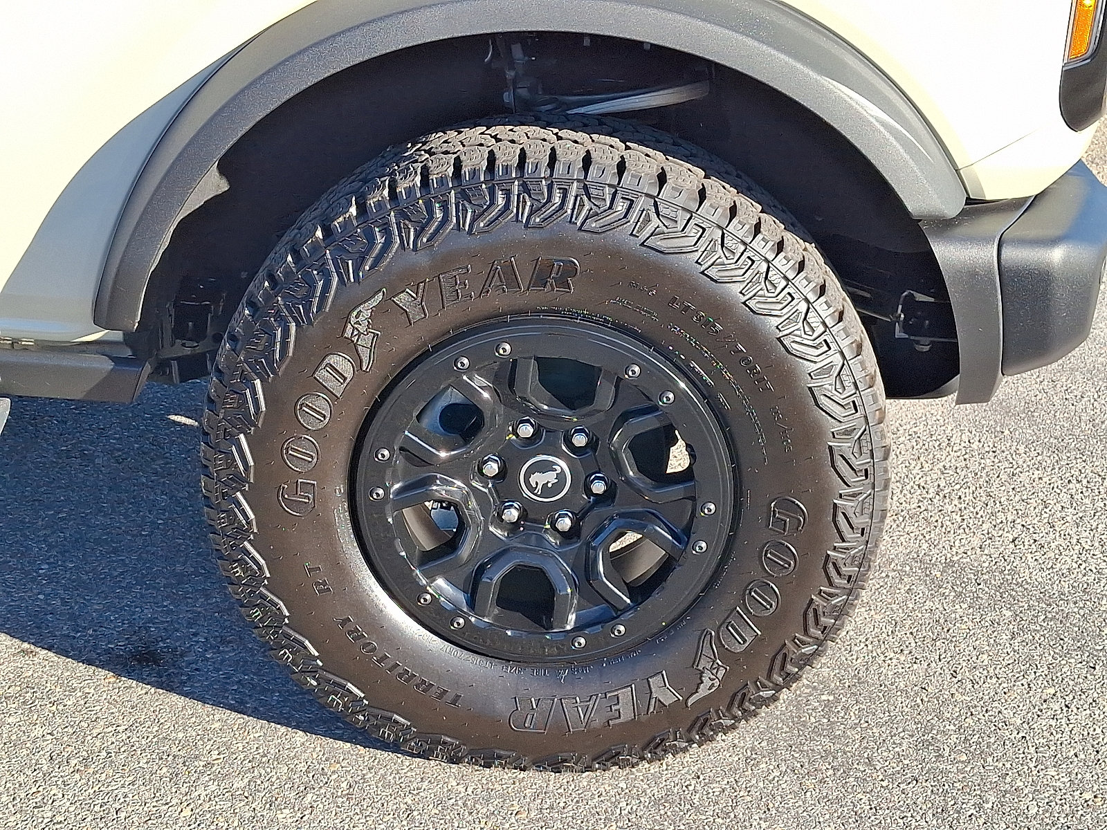 Used 2025 Ford Bronco Badlands AWD/4WD image 8