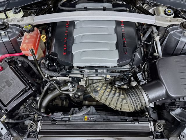 Used 2020 Chevrolet Camaro SS RWD image 31