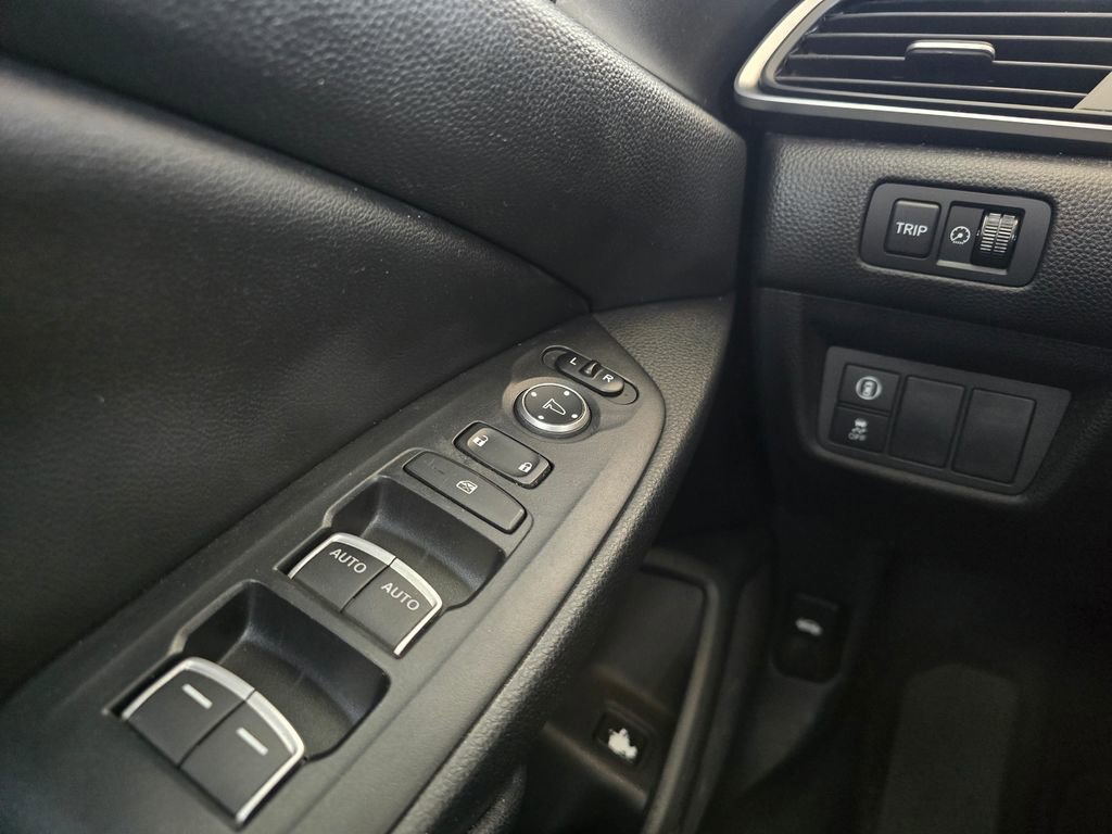 Used 2022 Honda Accord LX image 13