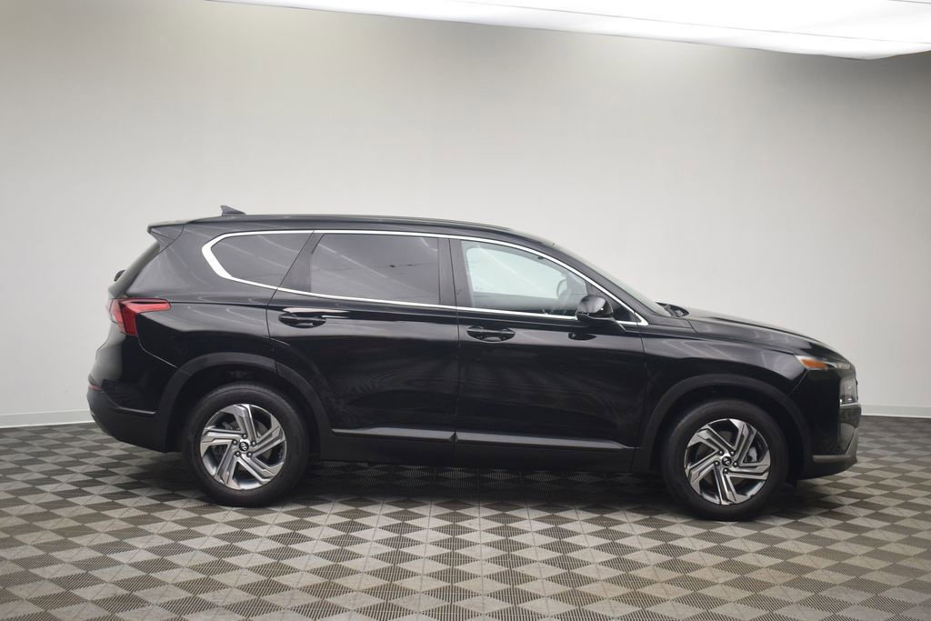 Used 2021 Hyundai Santa Fe SE FWD image 9