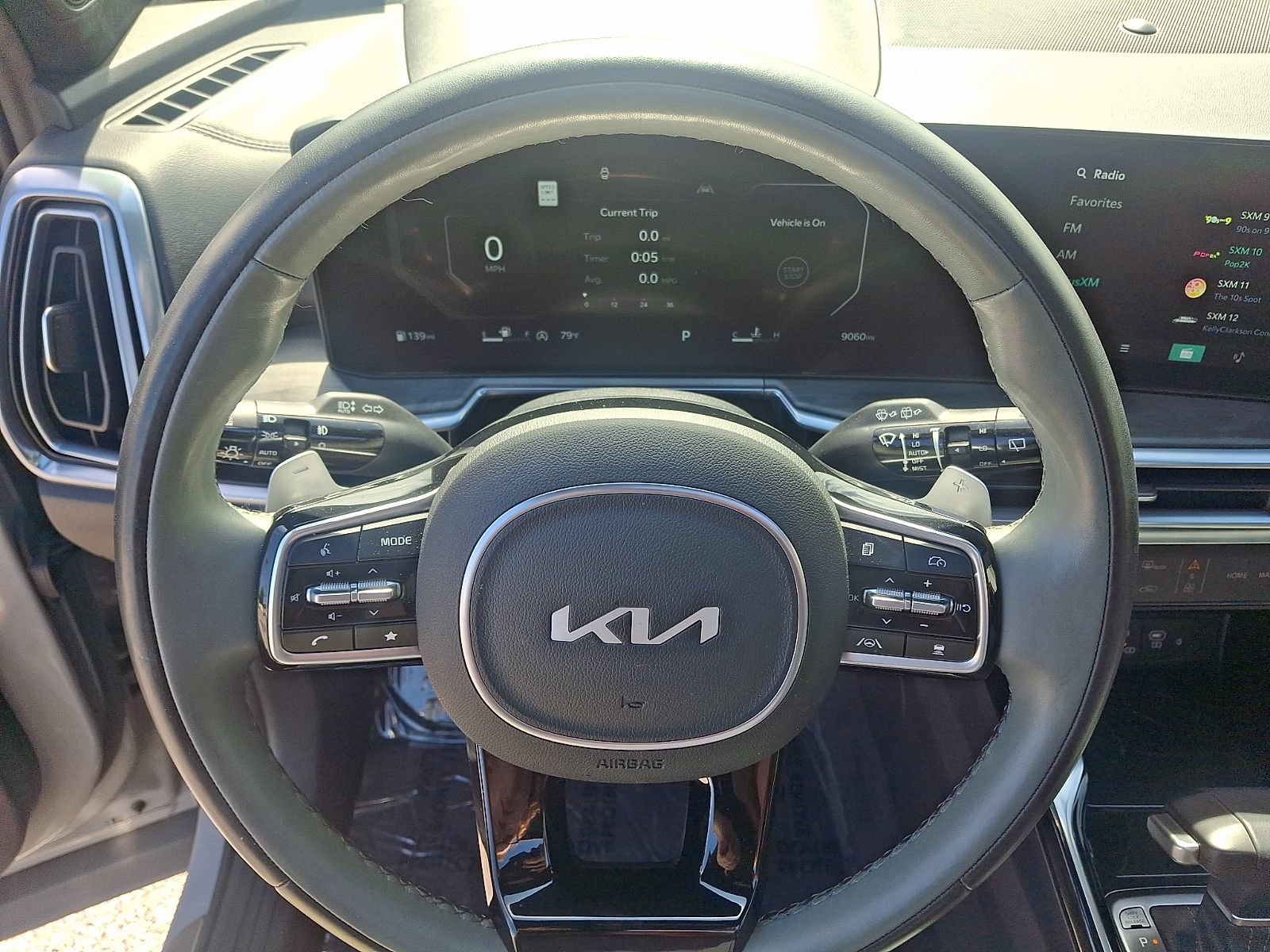 Certified 2025 Kia Sorento SX Prestige w/ Sage Leather Package AWD/4WD image 19