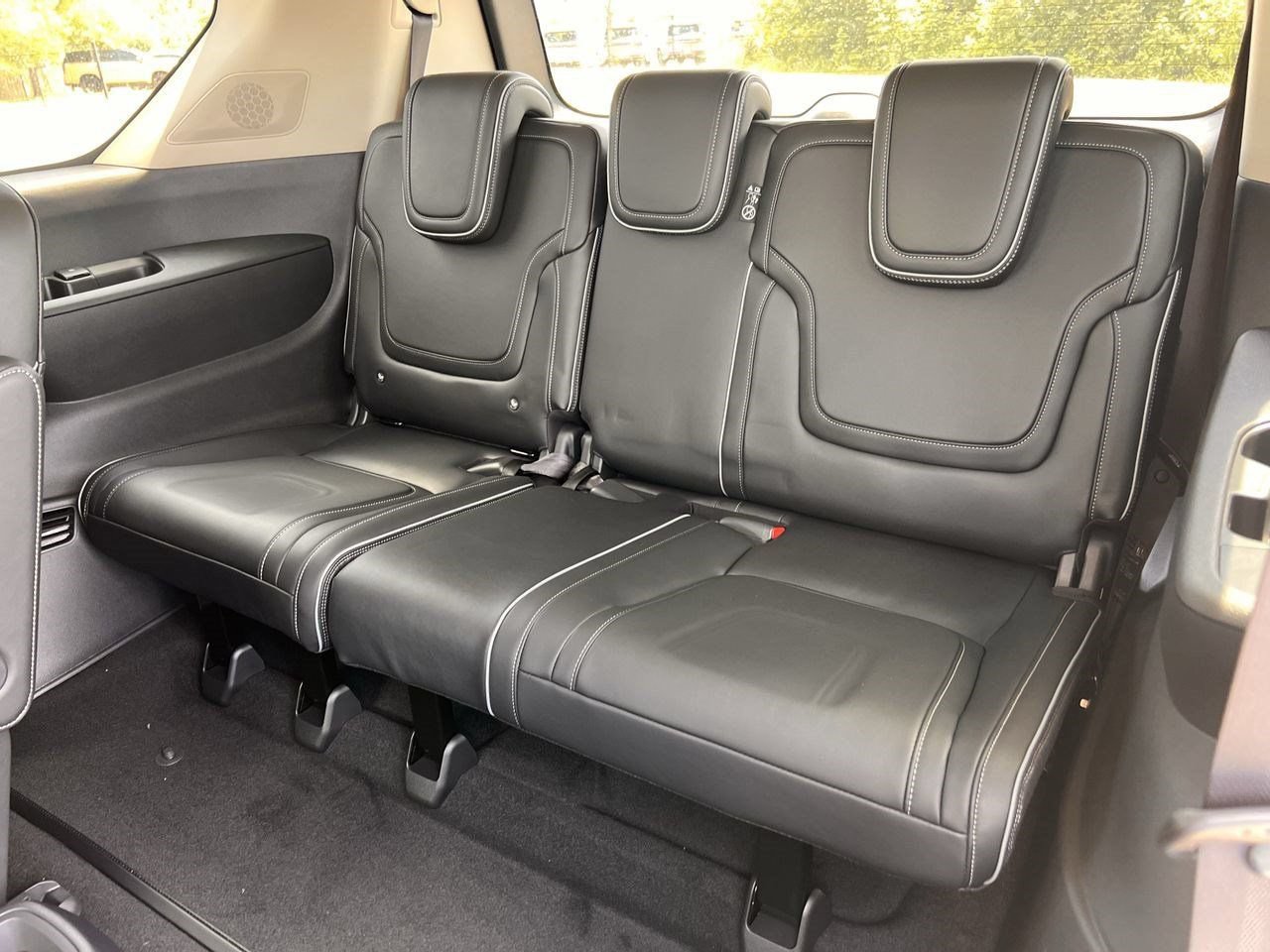 New 2027 INFINITI QX80 Luxe w/ Cargo Package RWD image 29
