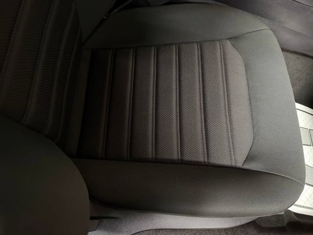 Used 2020 Ford Fusion SE FWD image 27