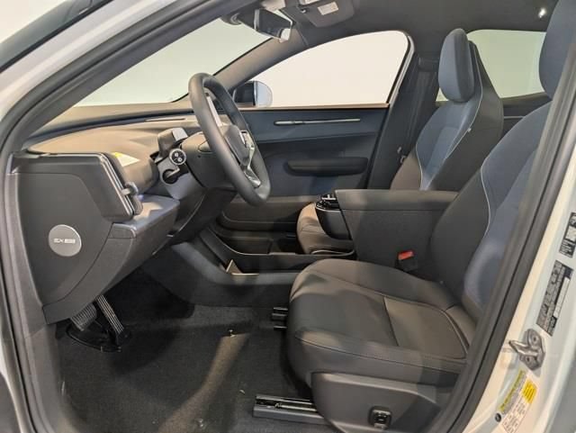 New 2026 Volvo EX30 Cross Country Ultra w/ Protection Package AWD/4WD image 9