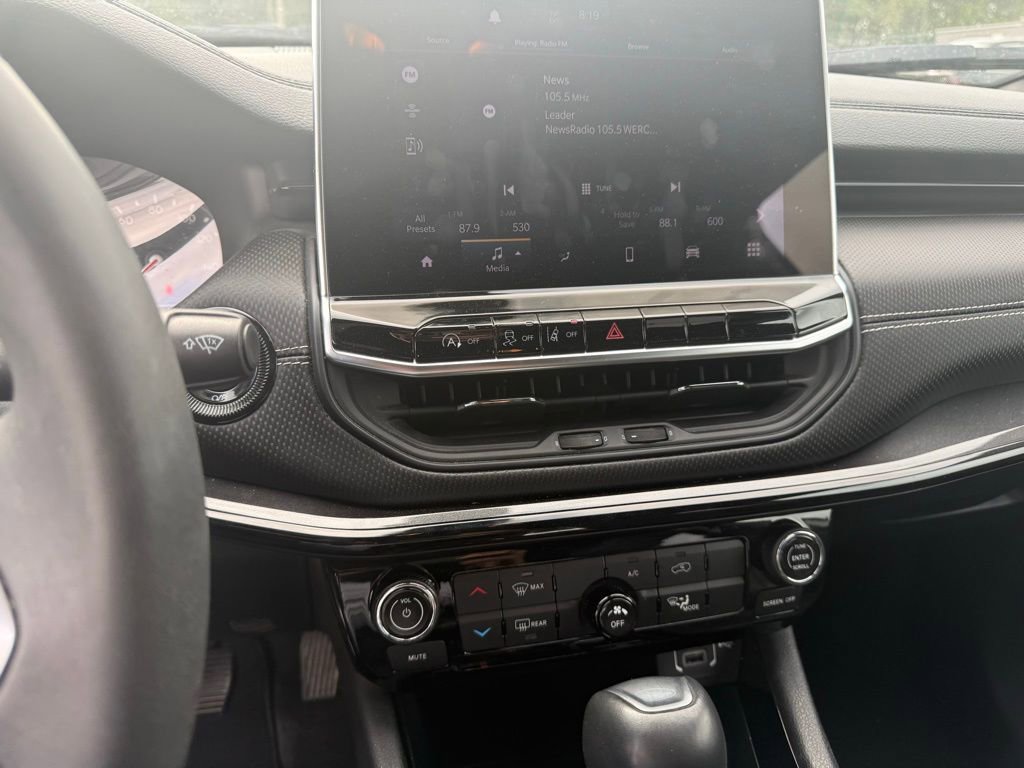 Used 2022 Jeep Compass Altitude image 17