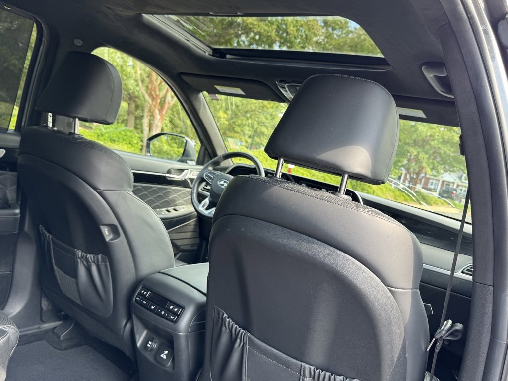 Used 2021 Hyundai Palisade Calligraphy image 24