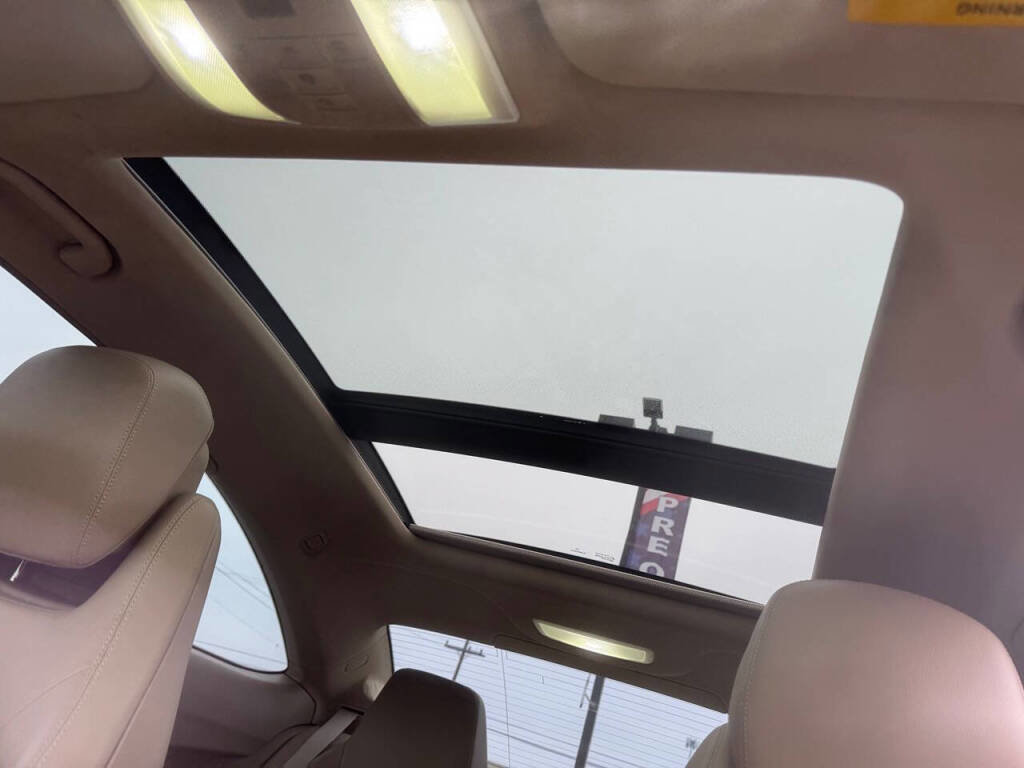 Used 2012 Mercedes-Benz C 250 Coupe image 8