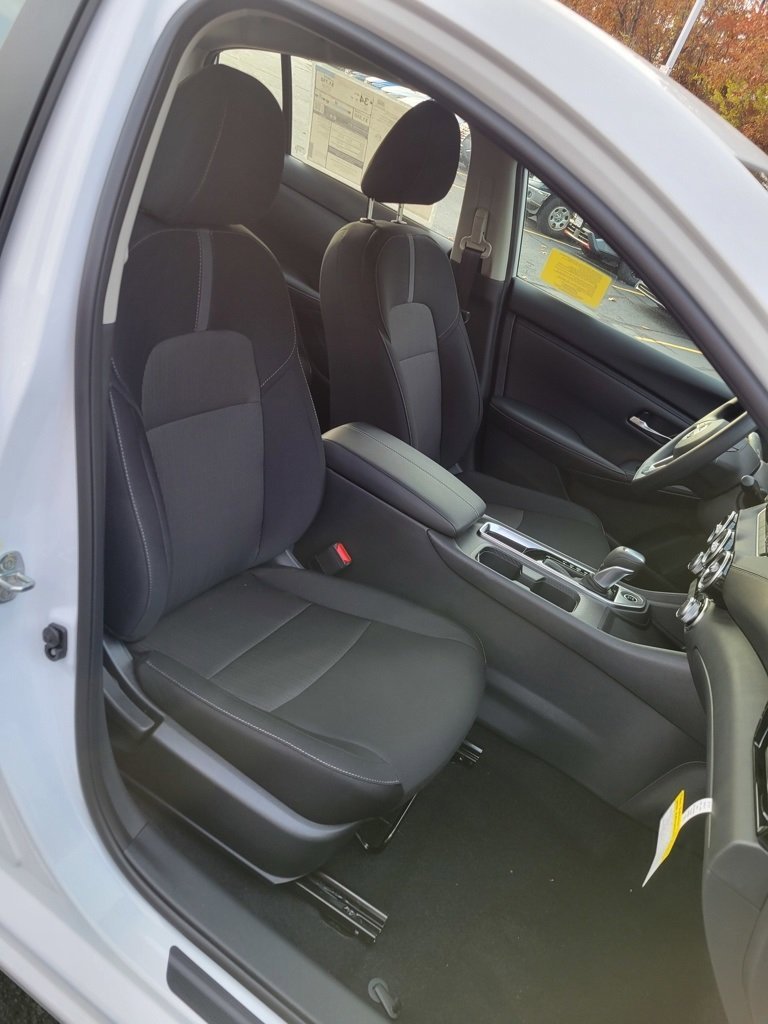 Certified 2025 Nissan Sentra SV w/ Trunk Package image 18