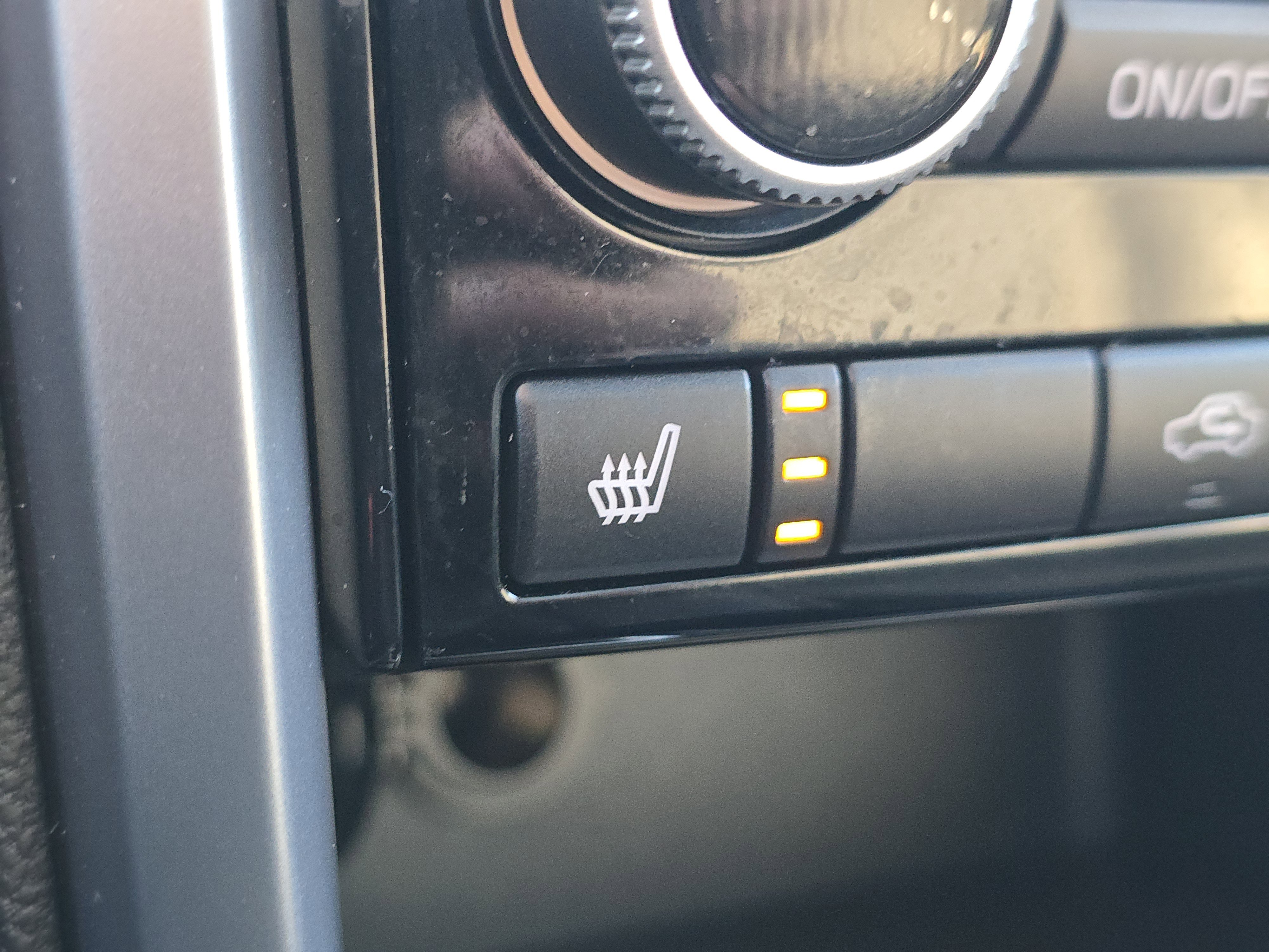 Certified 2022 Subaru Ascent Limited w/ Technology Package image 13