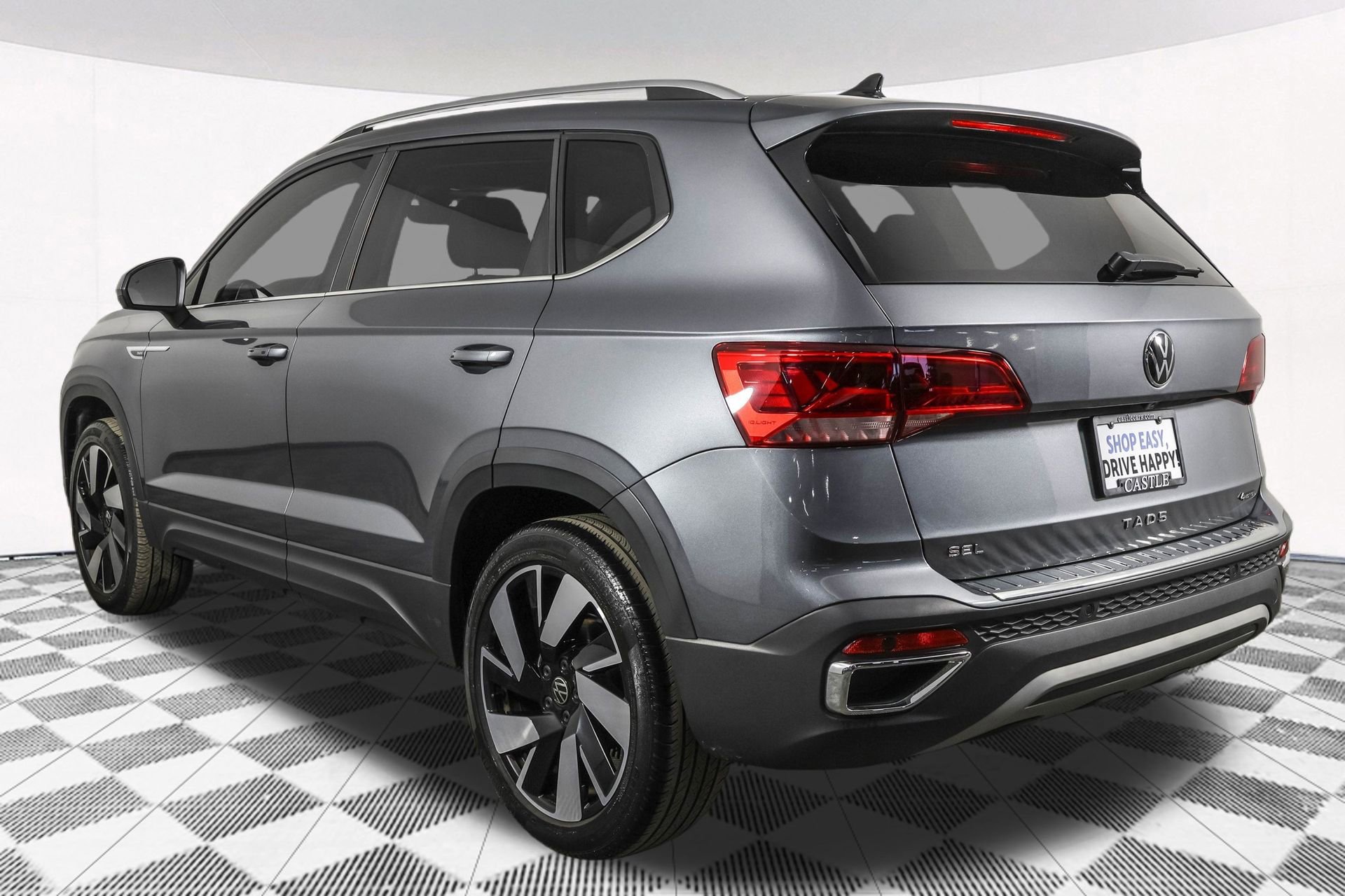 Used 2024 Volkswagen Taos SEL image 21