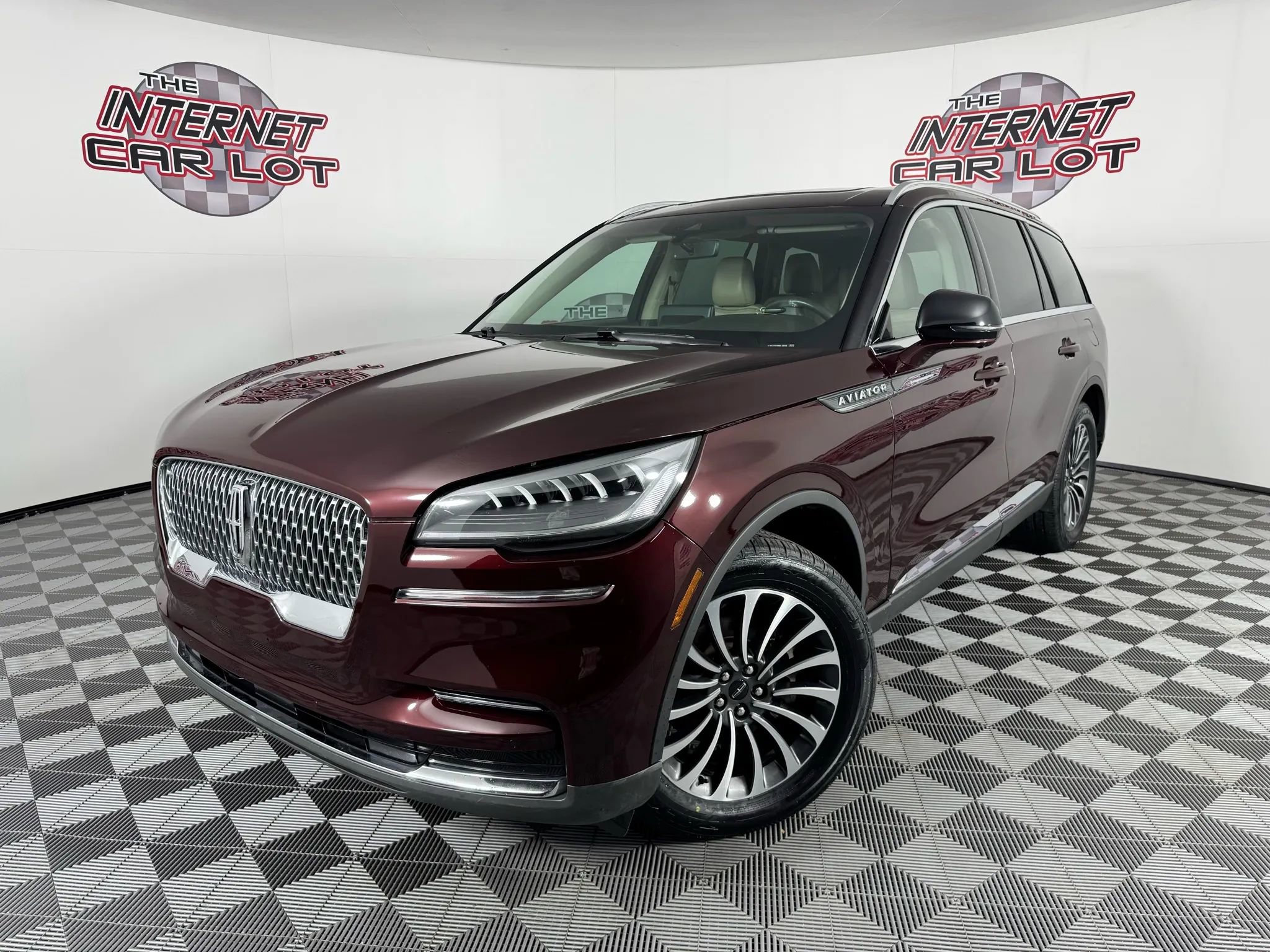 Used 2022 Lincoln Aviator Reserve w/ Elements Package Plus image 1
