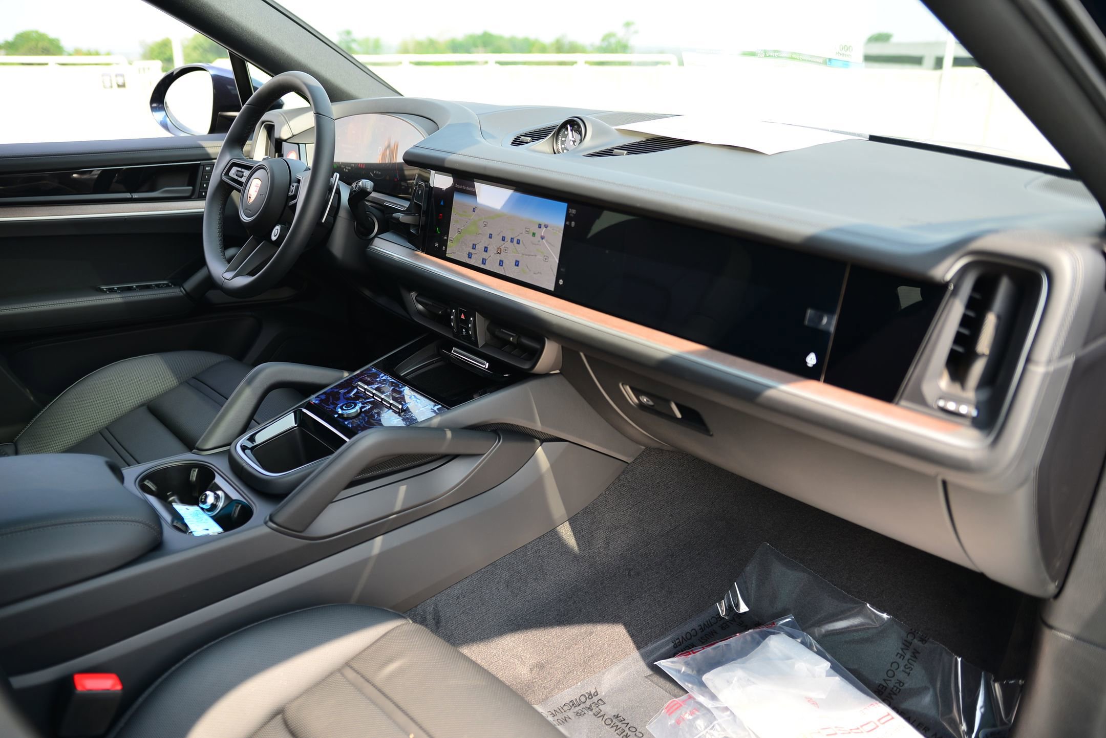 Certified 2026 Porsche Cayenne Coupe AWD image 23