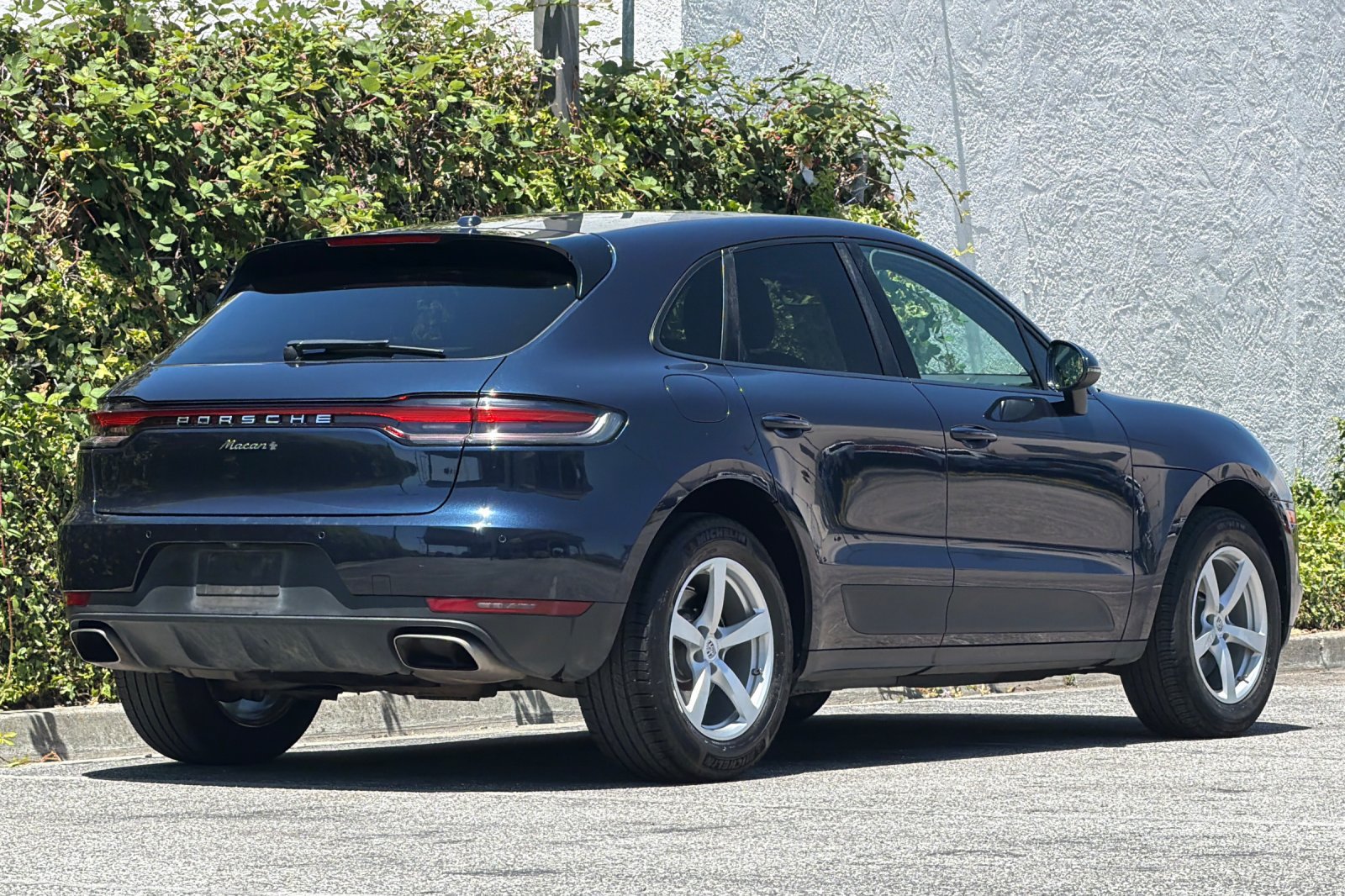 Used 2019 Porsche Macan AWD/4WD image 4
