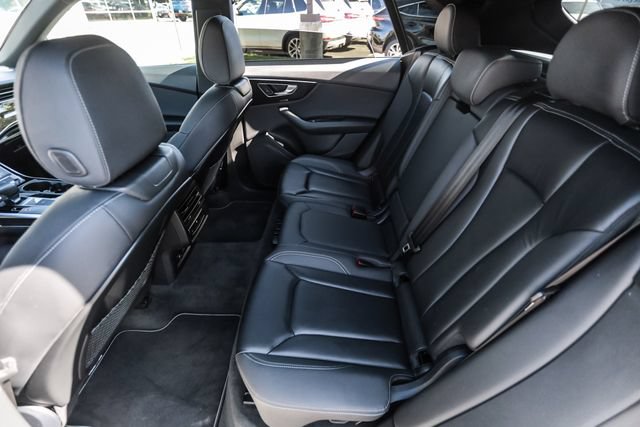 Used 2019 Audi Q8 Premium w/ Convenience Package AWD/4WD image 59