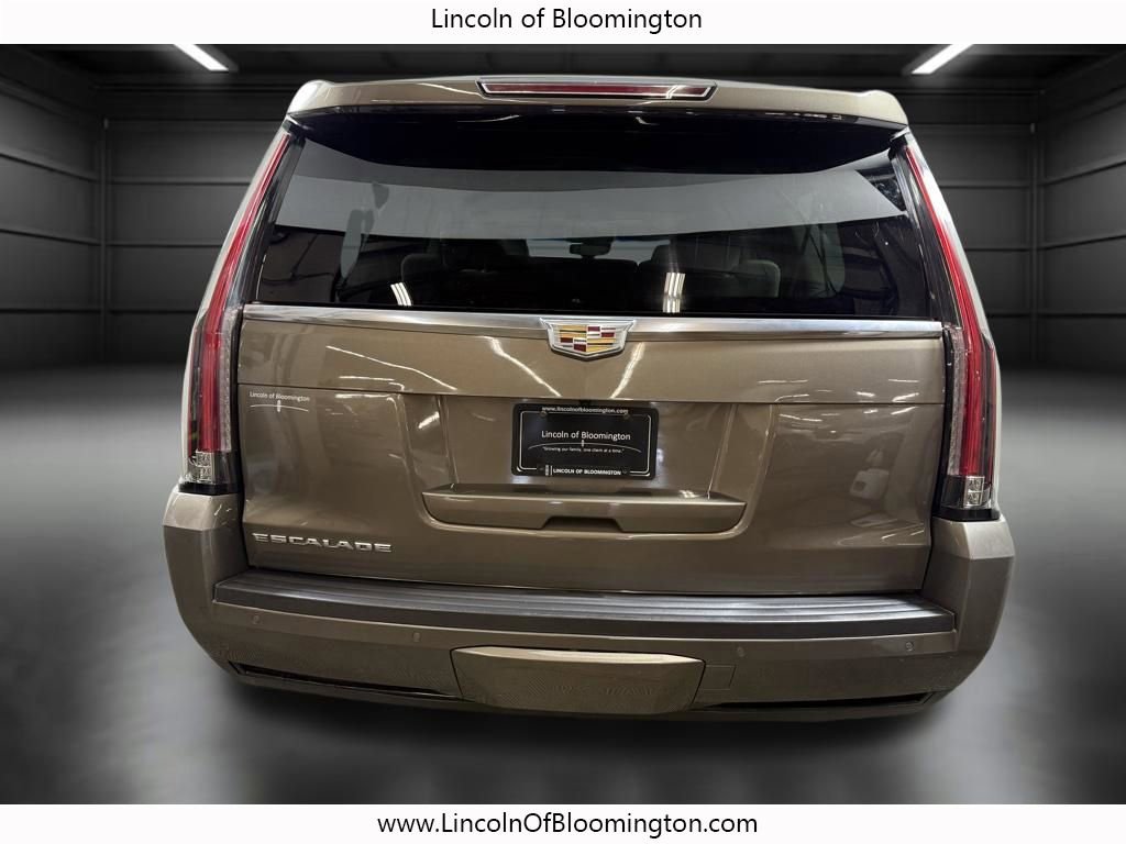 Used 2015 Cadillac Escalade ESV Luxury image 6
