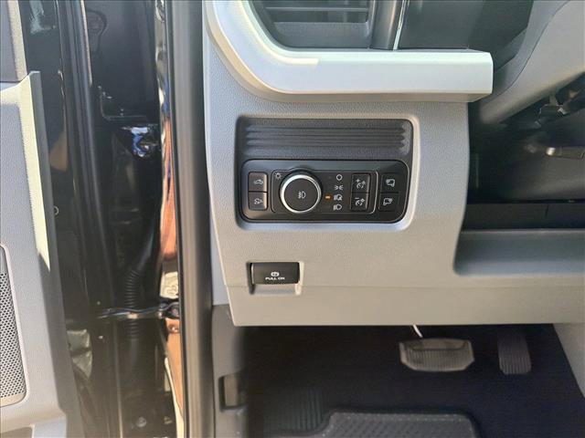 New 2026 Ford F250 XLT w/ XLT Premium Package AWD/4WD image 11