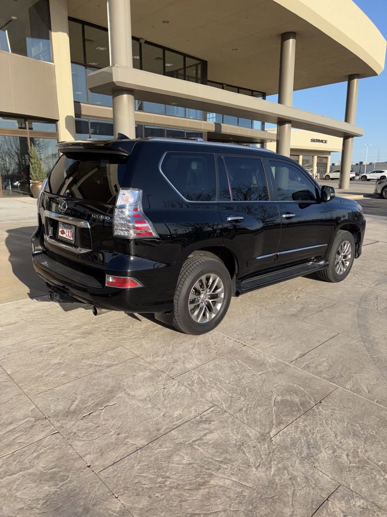 Used 2019 Lexus GX 460 Luxury AWD/4WD image 5