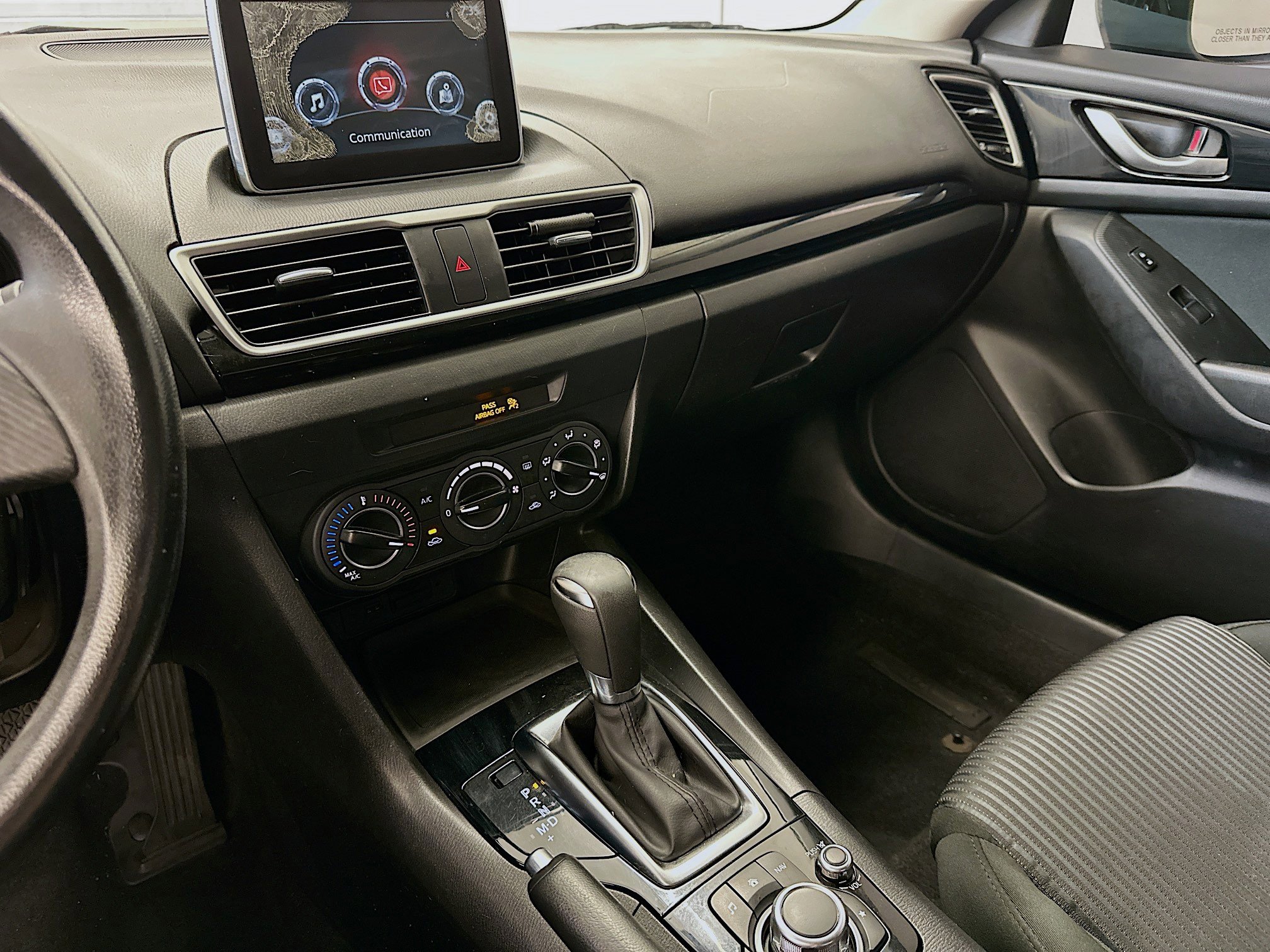 Used 2016 MAZDA MAZDA3 i Sport w/ Preferred Equipment Package image 26