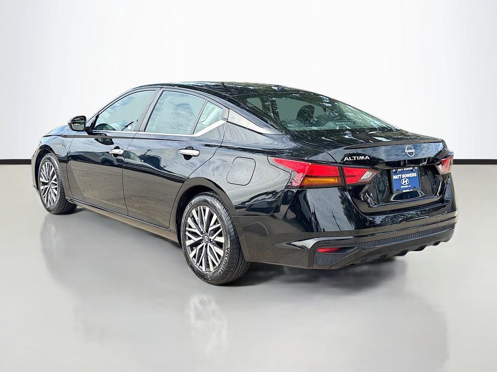 Used 2024 Nissan Altima 2.5 SV image 7