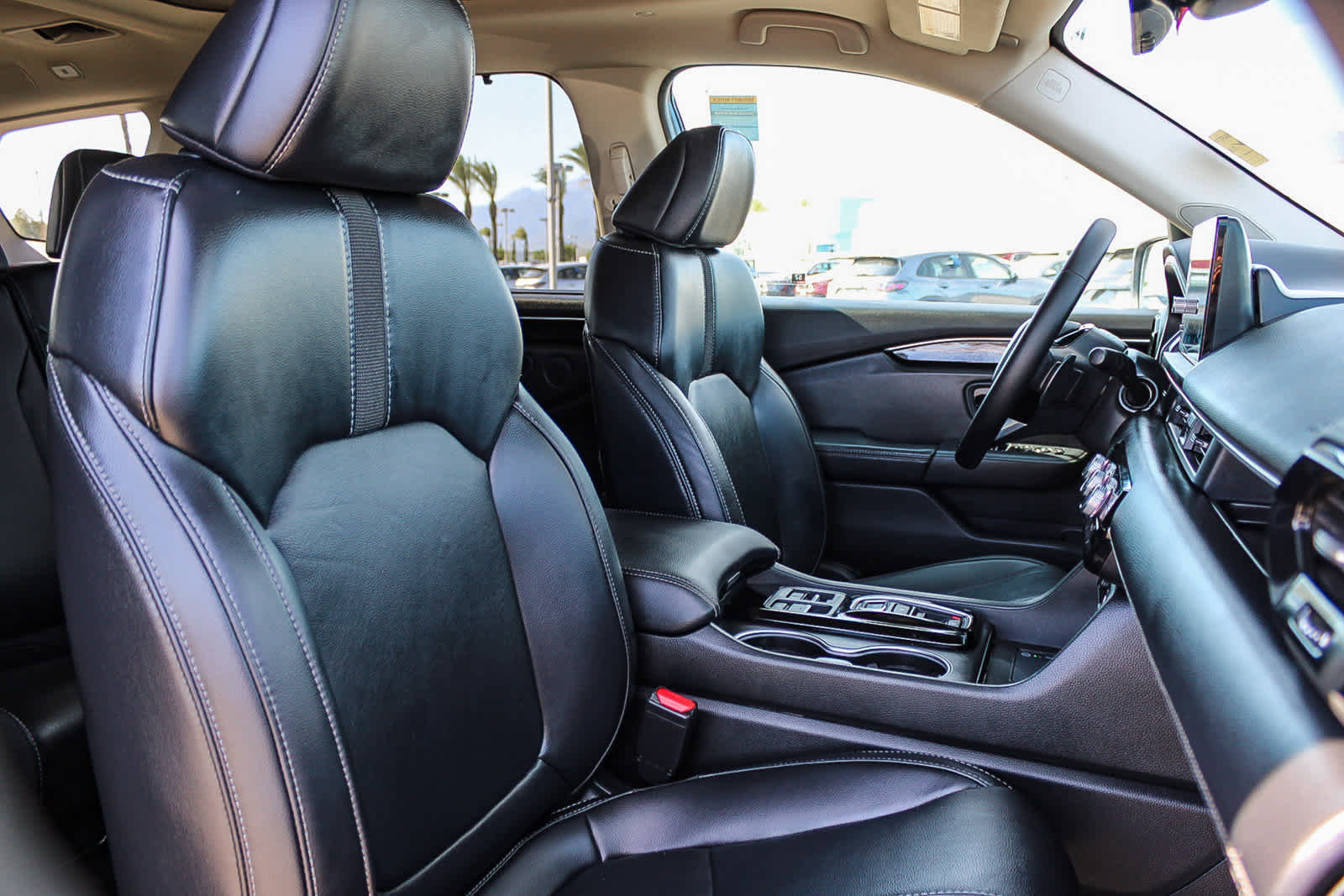 Certified 2025 Honda Pilot Touring image 16