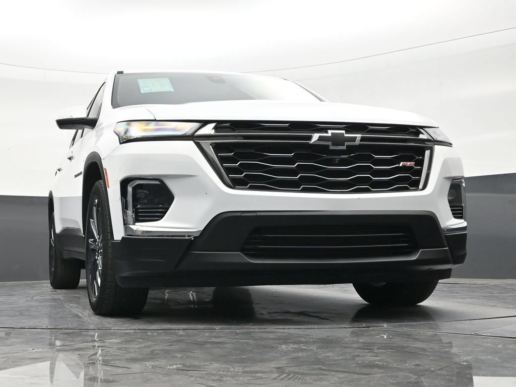 Used 2022 Chevrolet Traverse RS FWD image 26