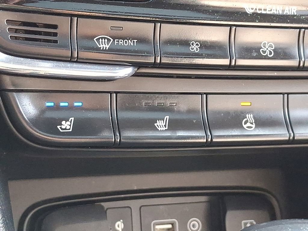 Used 2019 Hyundai Santa Fe AWD image 25