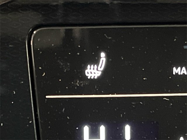 New 2026 Volkswagen Taos SE image 18