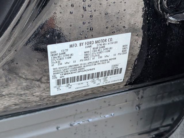 Used 2023 Ford Explorer Platinum w/ Technology Package image 23