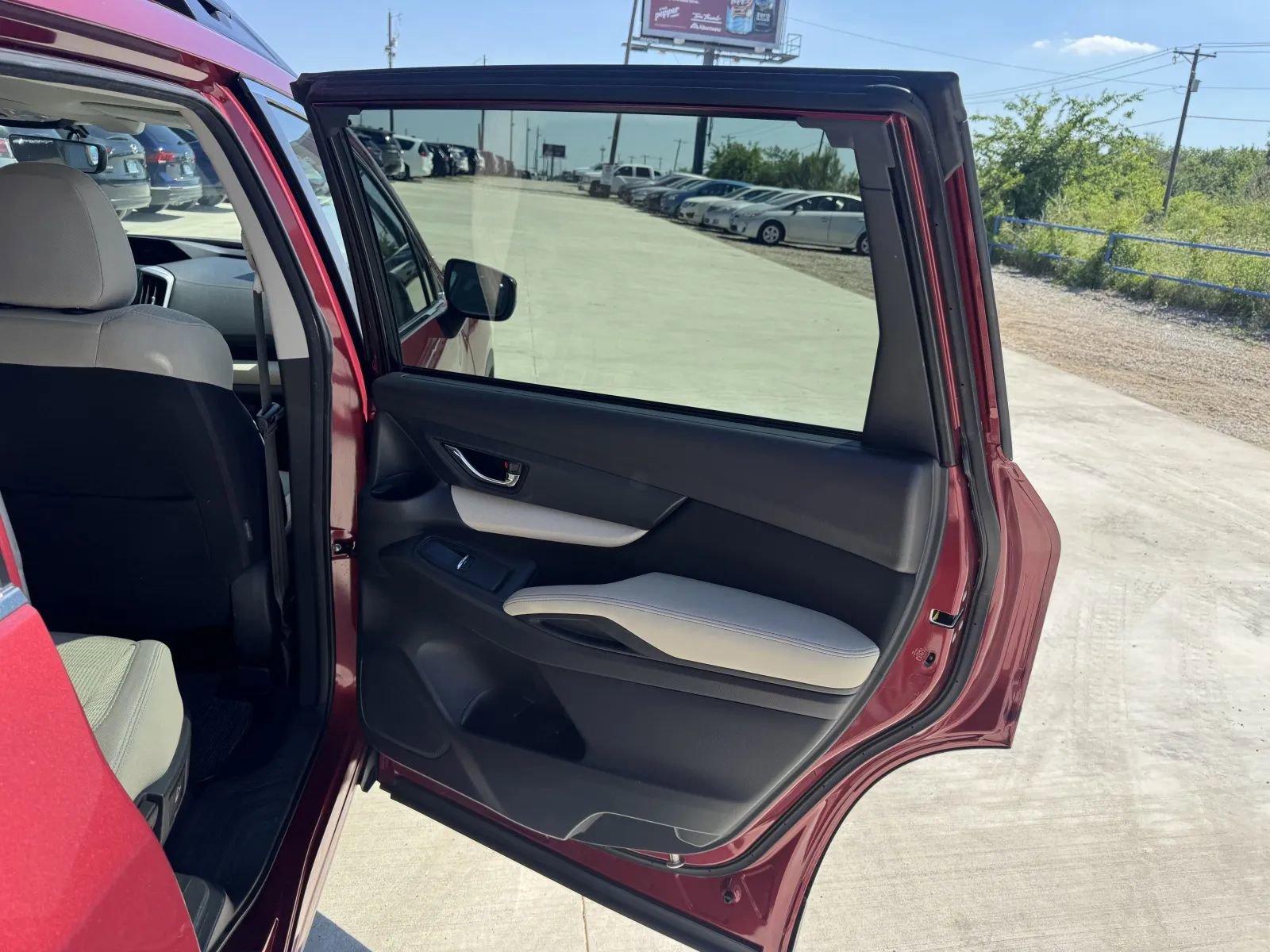 Used 2019 Subaru Ascent Premium AWD/4WD image 18