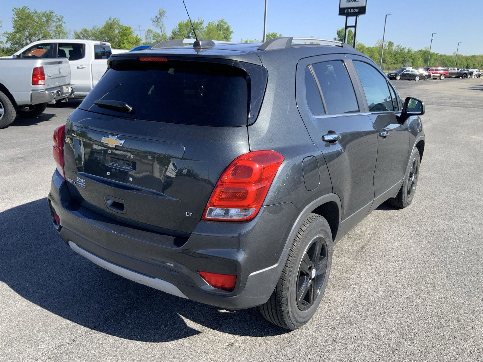 Used 2018 Chevrolet Trax LT w/ LT Convenience Package FWD image 10