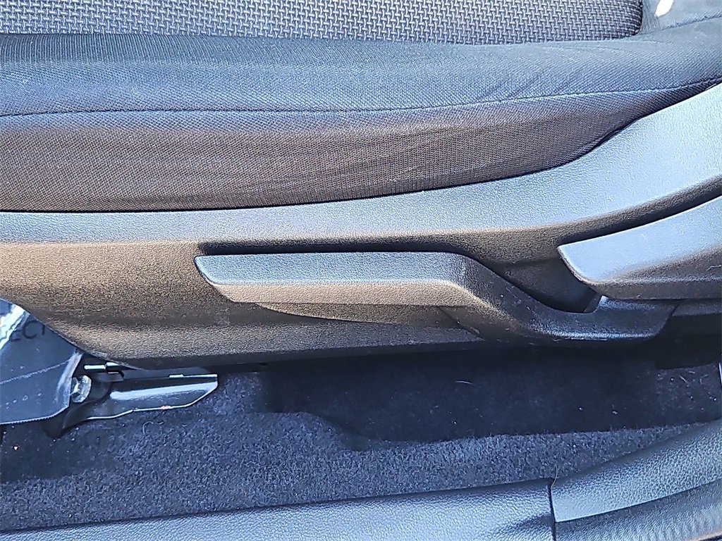 Used 2021 Subaru Crosstrek 2.0i image 17