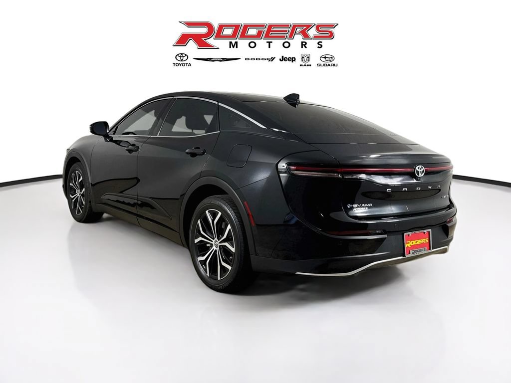 Certified 2024 Toyota Crown AWD/4WD image 11