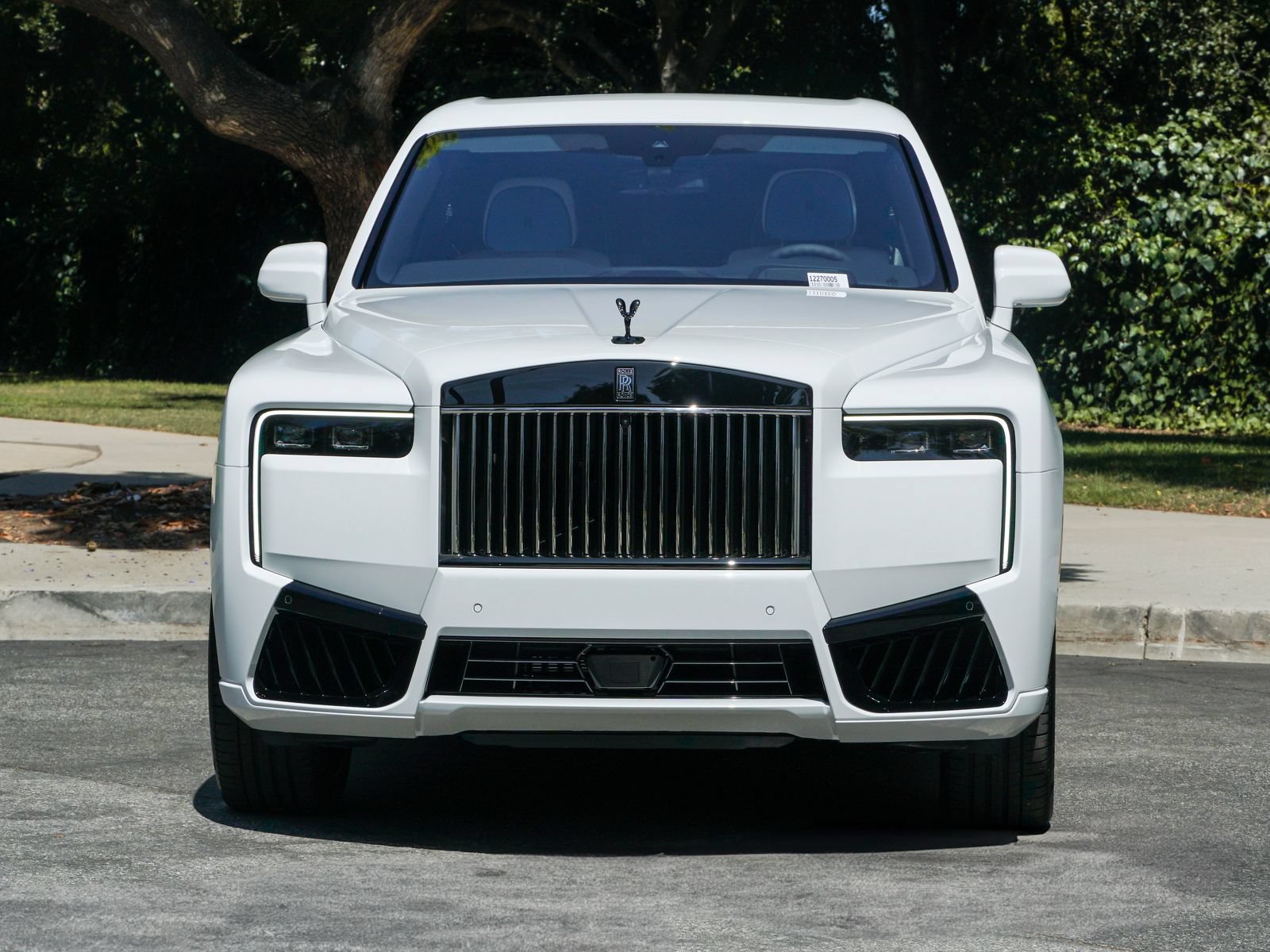 New 2027 Rolls-Royce Cullinan Black Badge AWD/4WD image 2