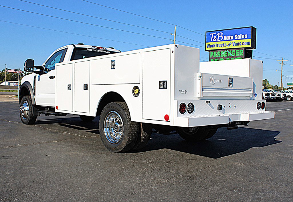Used 2024 Ford F550 4x4 Regular Cab Super Duty image 4