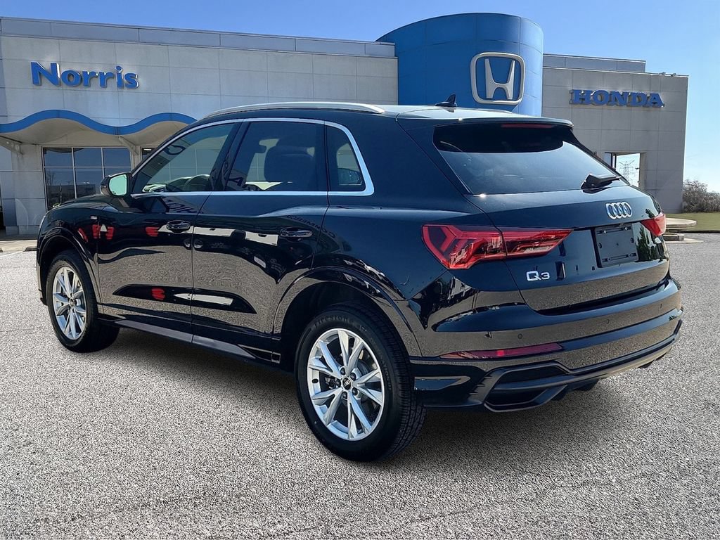 Used 2022 Audi Q3 2.0T Premium AWD/4WD image 3